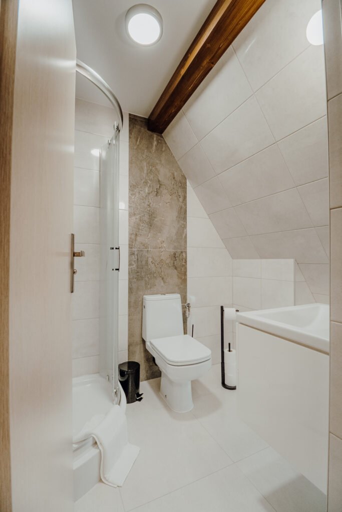 Łazienka w apartamencie w Noclegach u Mani Łazienka w apartamencie w Noclegach u Mani